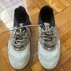 Vans Women's Sneakers in Black and Gray